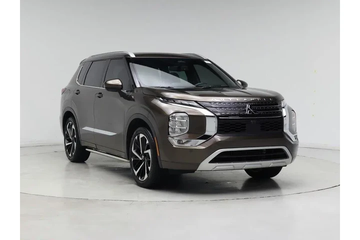 $25998 : Mitsubishi Outlander 2022 SE image 1