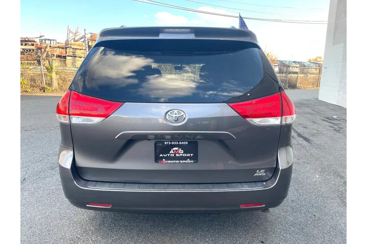 $11685 : 2014 Sienna 5dr 7-Pass Van V6 image 6