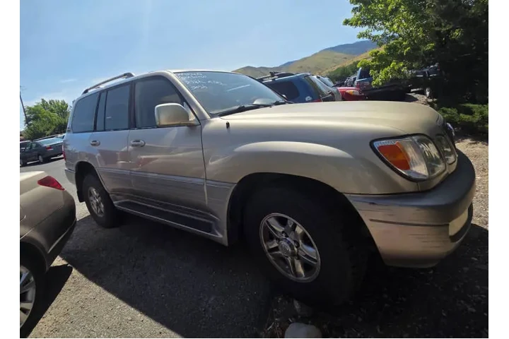 $9995 : 2002 LX 470 image 3