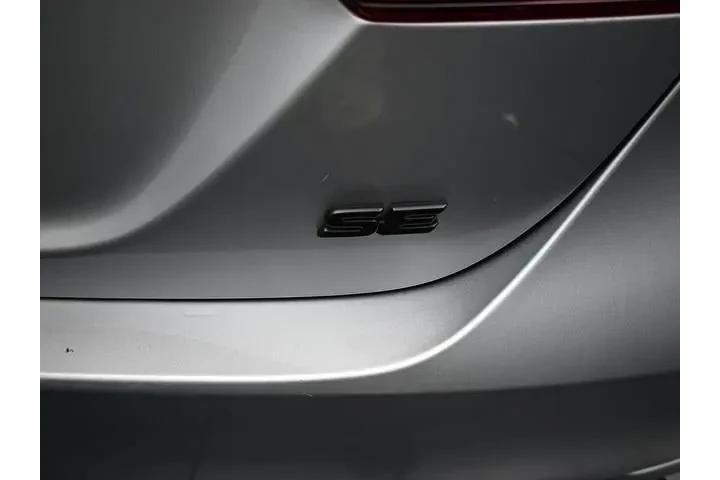 $28991 : Toyota Camry 2022 SE 4dr Sed image 5