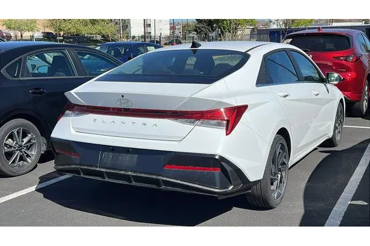 $26984 : Hyundai ELANTRA 2025 SEL Con image 3