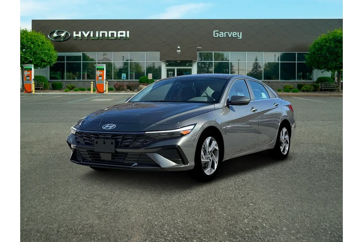 $23135 : Hyundai ELANTRA 2025 SEL Con image 1