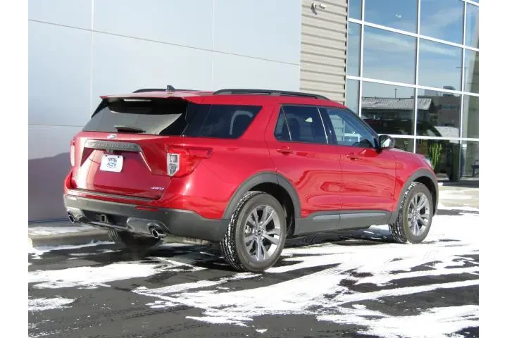 $33999 : Ford Explorer 2023 AWD XLT 4 image 7