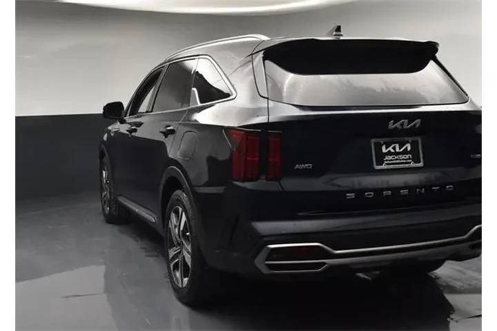 $25878 : Kia Sorento Plug-In Hybrid 2 image 6