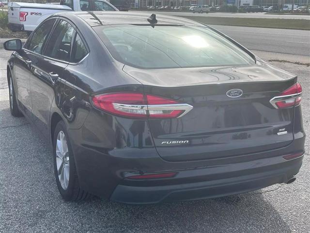 $16990 : 2019 FORD FUSION image 8