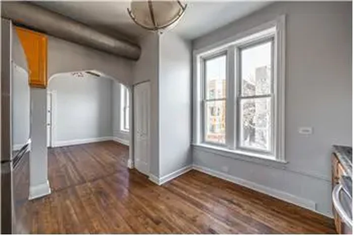 $1985 : Rental property with 2 bedro image 8