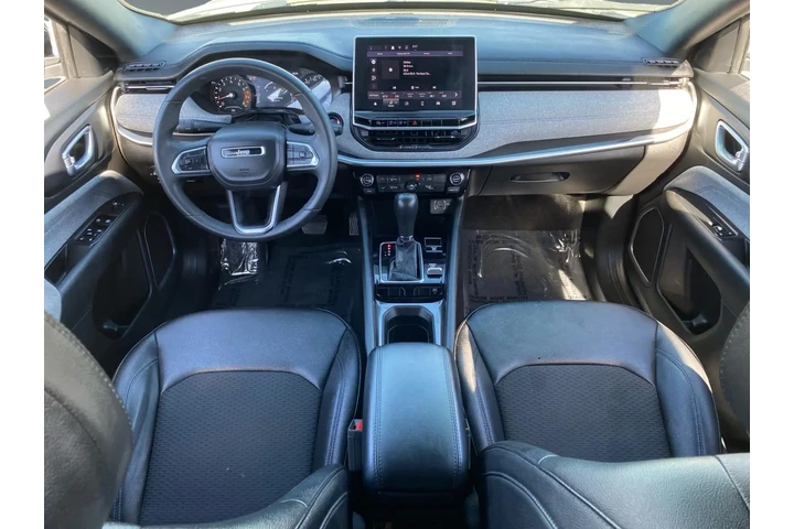 $26737 : Jeep Compass 2024 image 10