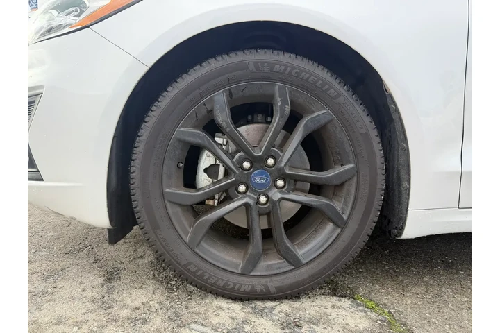 $14250 : Ford Fusion 2019 SE 4dr Seda image 9