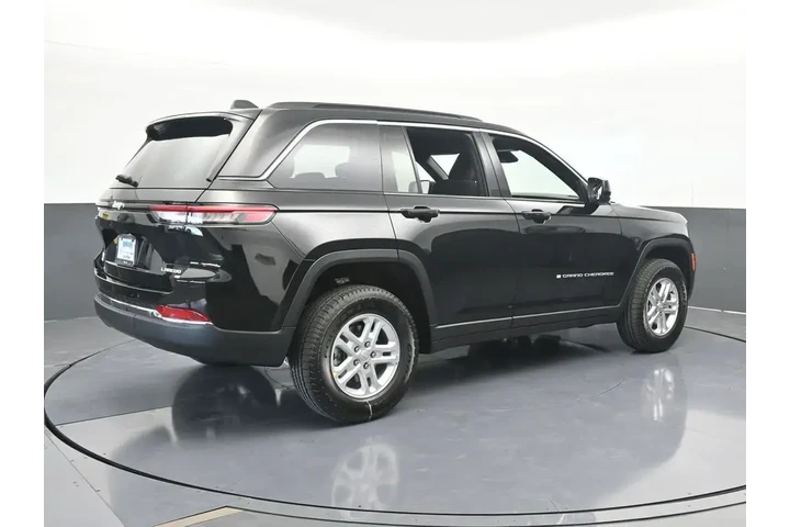 $29995 : Jeep Grand Cherokee 2025 4x2 image 6