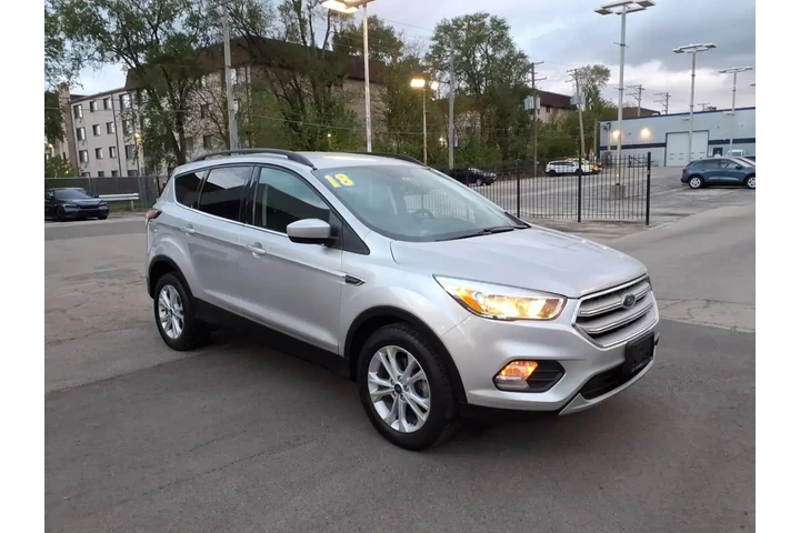 $13727 : Ford Escape 2018 SE 4dr SUV image 1