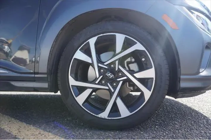 $18995 : Hyundai KONA 2022 AWD Limite image 5