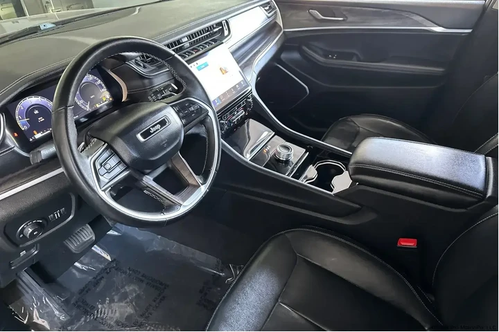 $28134 : Jeep Grand Cherokee 2022 4x2 image 10