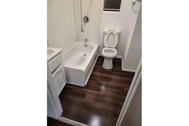 $1450 : ESTUDIO TIPO APARTAMENTO image 3