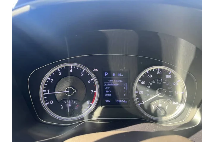 $10999 : 2019 Santa Fe SE 2.4L image 9