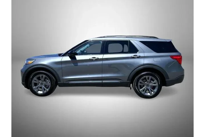 $33995 : Ford Explorer 2023 AWD XLT 4 image 8