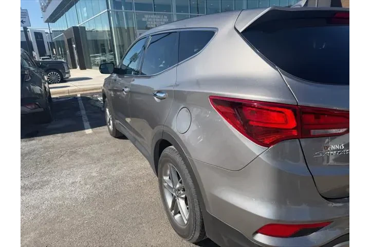 $13566 : Hyundai SANTA FE Sport 2017 image 6