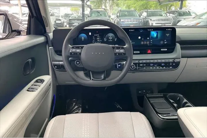 $39427 : Hyundai IONIQ 5 2025 Limited image 5