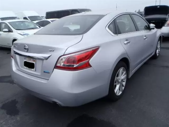 $3300 : 2013 Nissan Altima SV Sedan image 2