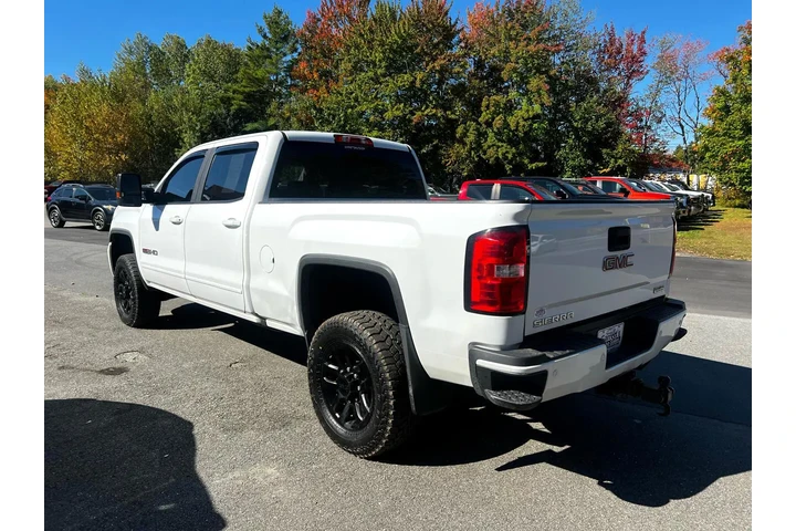 $32900 : GMC Sierra 2500HD 2018 4x4 S image 5