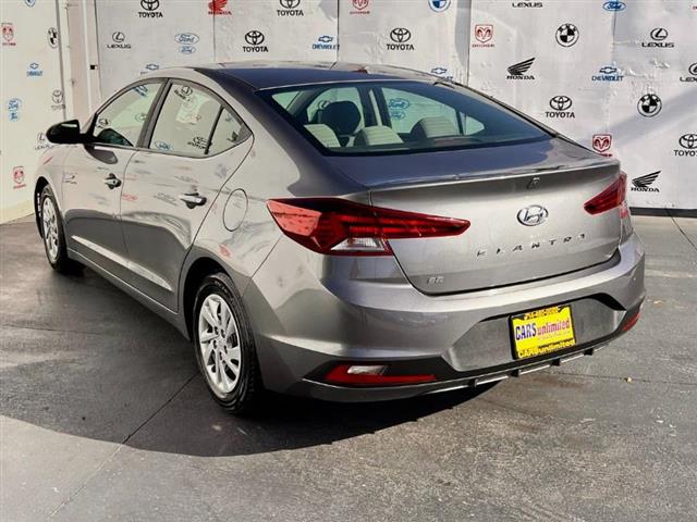 $13495 : Used 2019 Elantra SE Auto for image 5