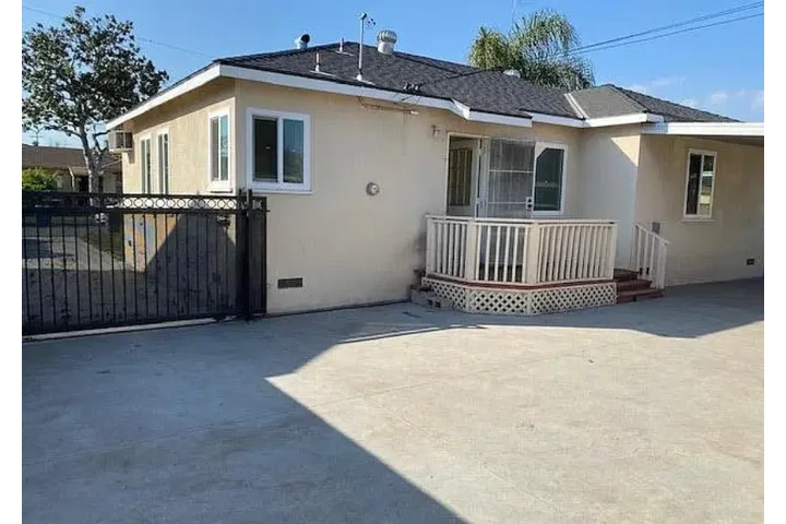 $1995 : ¡Su nueva casa le espera! image 3