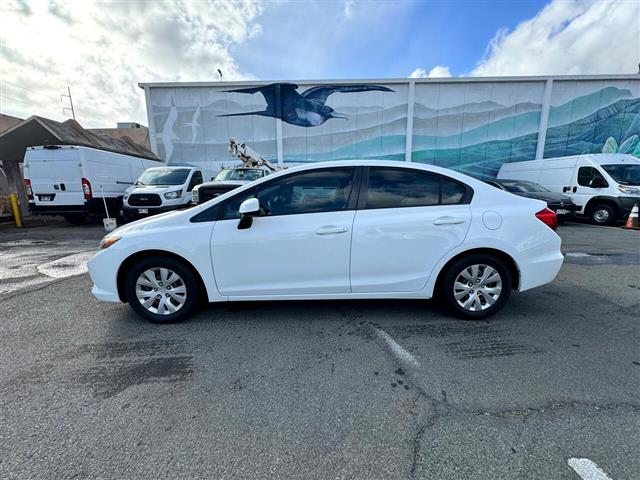 $10995 : 2012 Civic Sdn 4dr Auto LX image 3