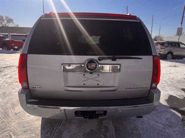 $10892 : 2011 Escalade ESV Luxury image 5