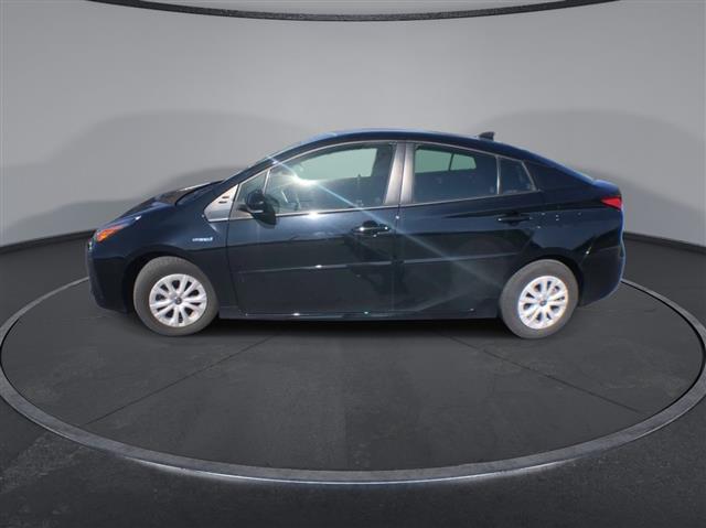 $24000 : PRE-OWNED 2022 TOYOTA PRIUS L image 5