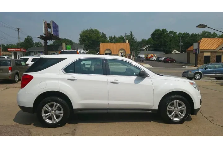 $8599 : 2014 Equinox LS image 6