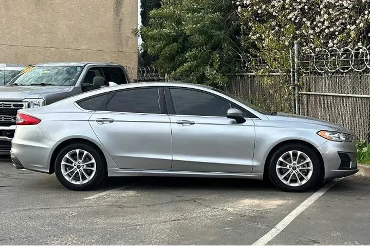 $12524 : Ford Fusion 2020 SE 4dr Seda image 6