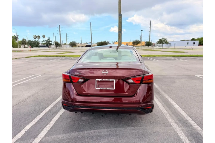 $1500 : Altima SV image 5