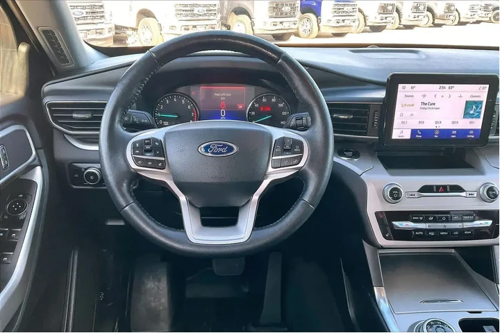 $30888 : Ford Explorer 2023 AWD XLT 4 image 5