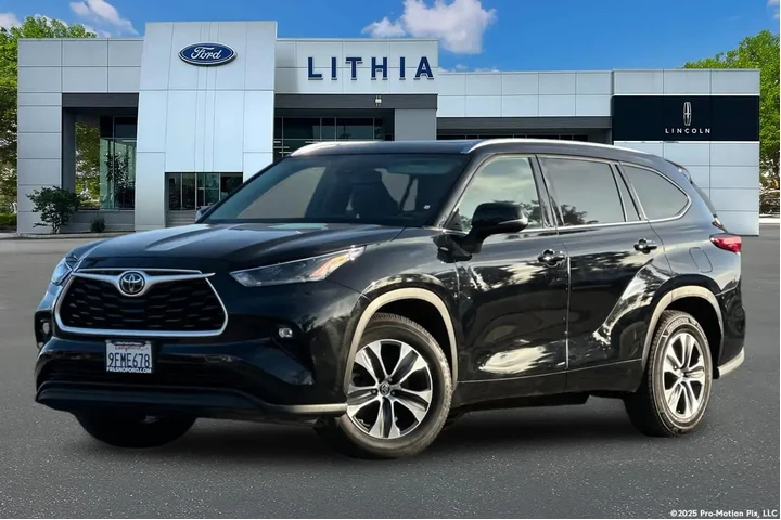 $24604 : Toyota Highlander 2021 XLE 4 image 1