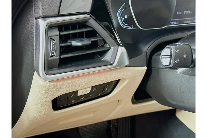 $25500 : BMW 3 Series 2021 AWD 330i x image 10