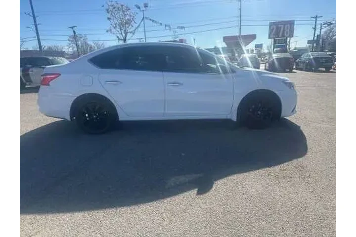2018 Sentra SL image 8