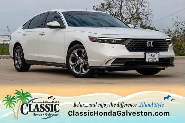 $29912 : Honda Accord Hybrid 2024 EX- image 1