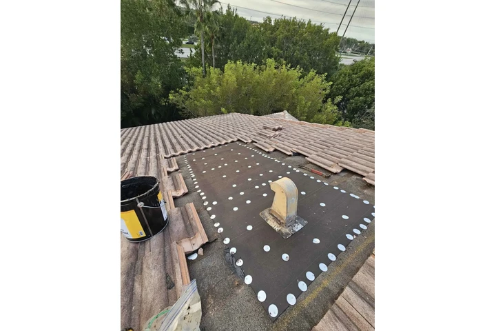 Bulls Roofing Master image 5