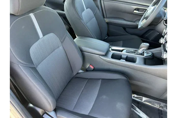 $20650 : Nissan Sentra 2025 SV 4dr Se image 10