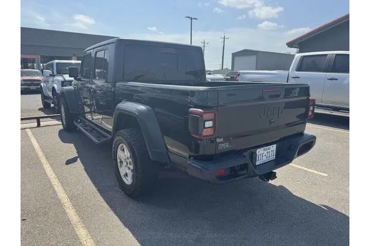 $24988 : 2020 Gladiator Sport S image 4