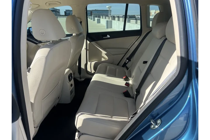$5500 : 2017 Volkswagen Tiguan S image 8