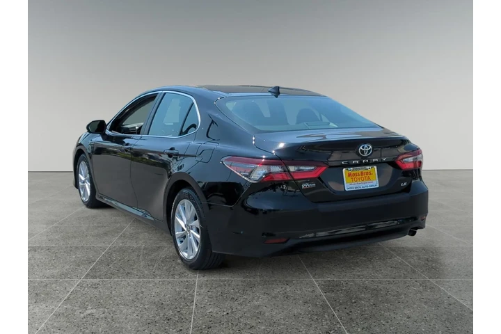 $21970 : Toyota Camry 2022 LE 4dr Sed image 3