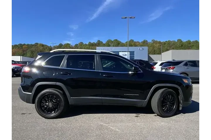 $13499 : Jeep Cherokee 2020 Latitude image 2