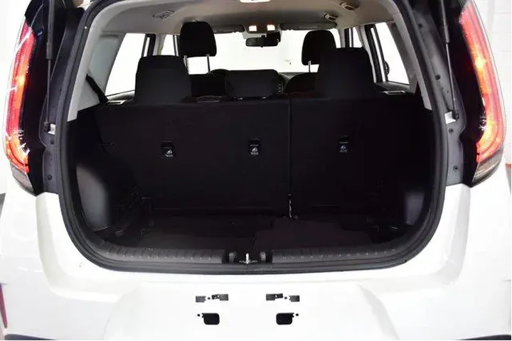 $16694 : Kia Soul 2024 LX 4dr Crossov image 8