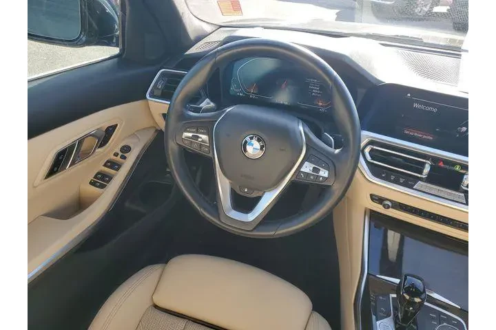 $24997 : BMW 3 Series 2022 330i 4dr S image 9