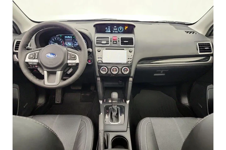 $18998 : Subaru Forester 2017 AWD 2.0 image 9
