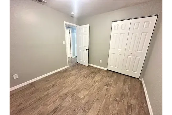 $1585 : ¡CASA DE 3 HABITACIONES Y 2 BA image 3