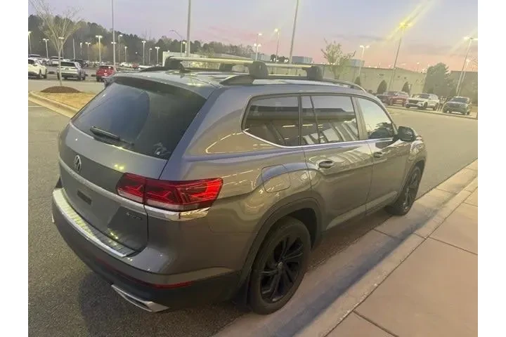 $27996 : Volkswagen Atlas 2023 AWD SE image 6