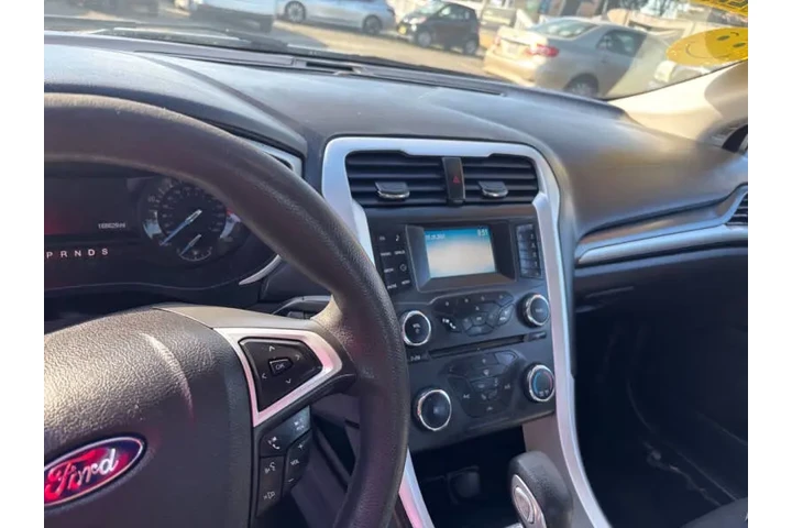 $8999 : 2016 Fusion SE image 9