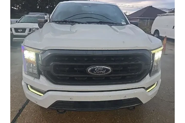 $28980 : Ford F-150 2021 4x4 XLT 4dr image 2