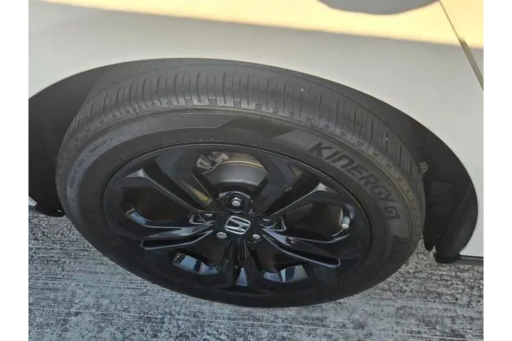 $27591 : Honda Accord 2025 SE 4dr Sed image 9